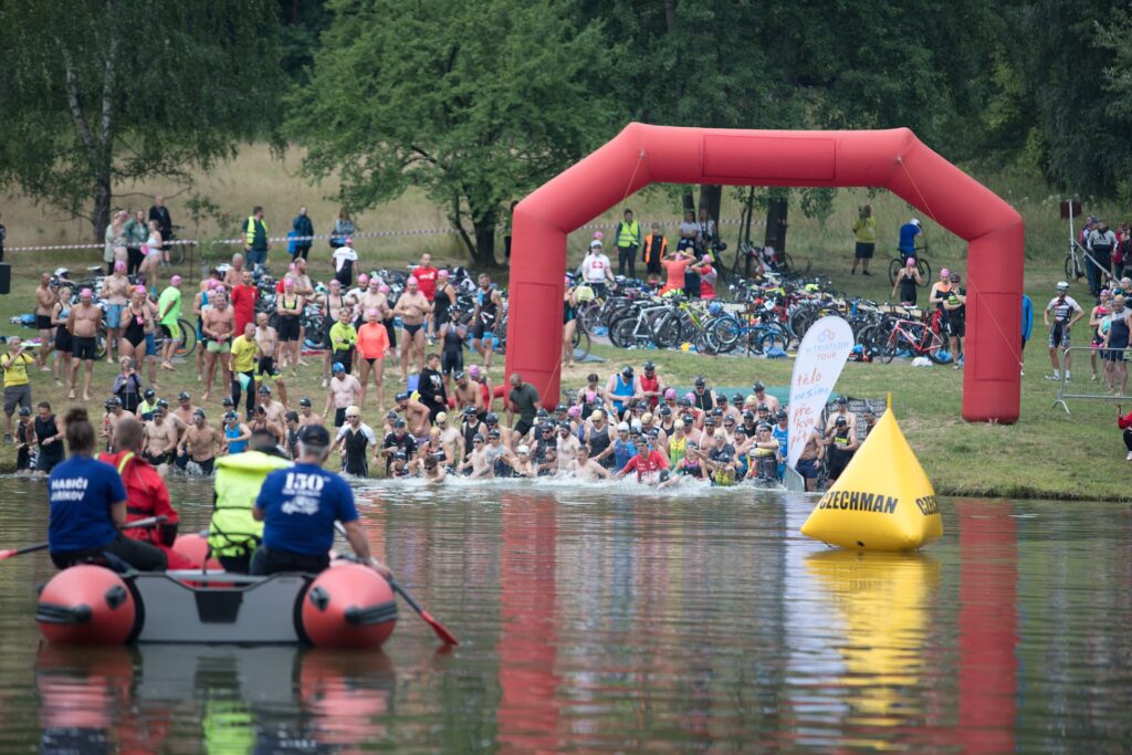 Houmrův Triatlon plavání